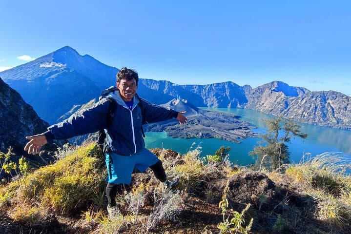 Rinjani 2-Day Summit Trek from Sembalun — Sunrise & Sunset at 3,726m photo 4
