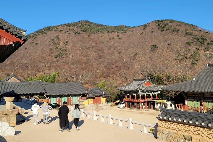 Beomeosa & Hongbeopsa Temple Tour with Temple Lunch in Busan photo 6