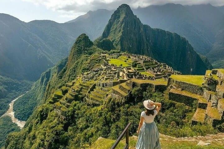 Cusco Classic 5-Day Tour: Machu Picchu & Rainbow Mountain Adventure photo 6