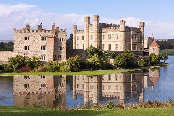 Early-Access Leeds Castle, Canterbury & White Cliffs Private Tour from London