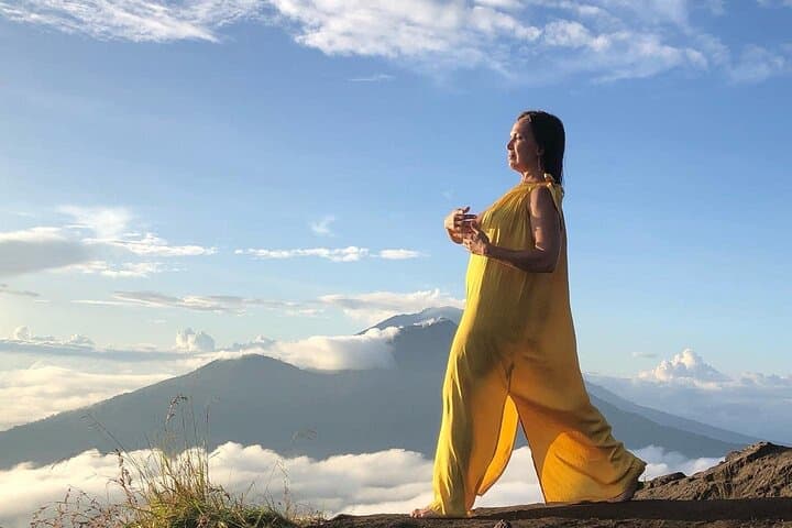 Sunrise Trek to Mount Batur and Lakeside Hot Springs photo 5