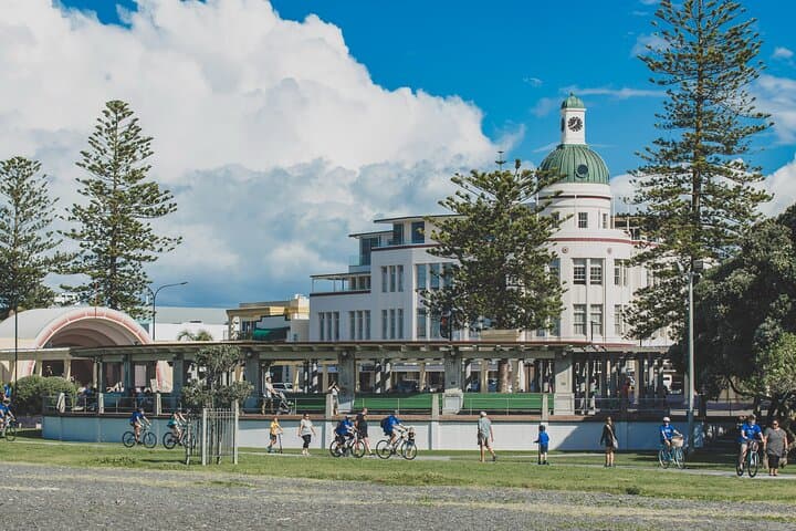 Explore Hawke’s Bay: Napier Pathway Bike Hire for Coastal, Wetland & Vineyard Rides