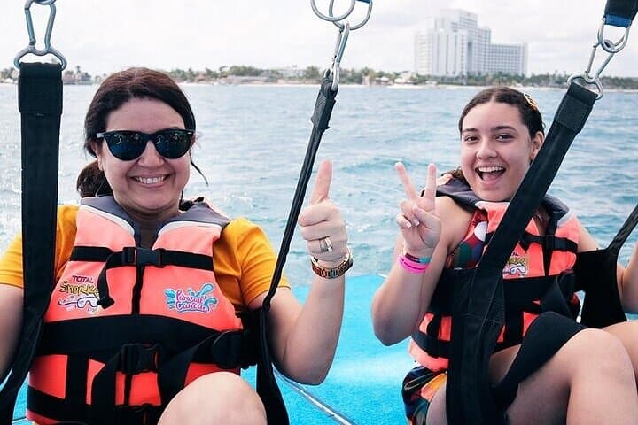 Fly and Explore: Parasailing and Snorkeling Combo in Cancun
