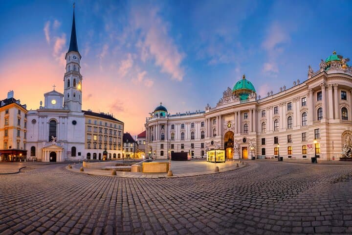 Vienna Scavenger Hunt: Self-Guided Highlights Walking Tour