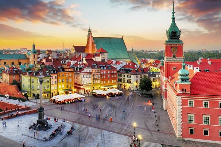 Warsaw Scavenger Hunt: Self-Guided Old Town Walking Tour & City Highlights