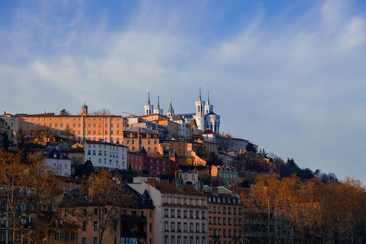 Lyon Scavenger Hunt: Self-Guided Highlights Walking Tour