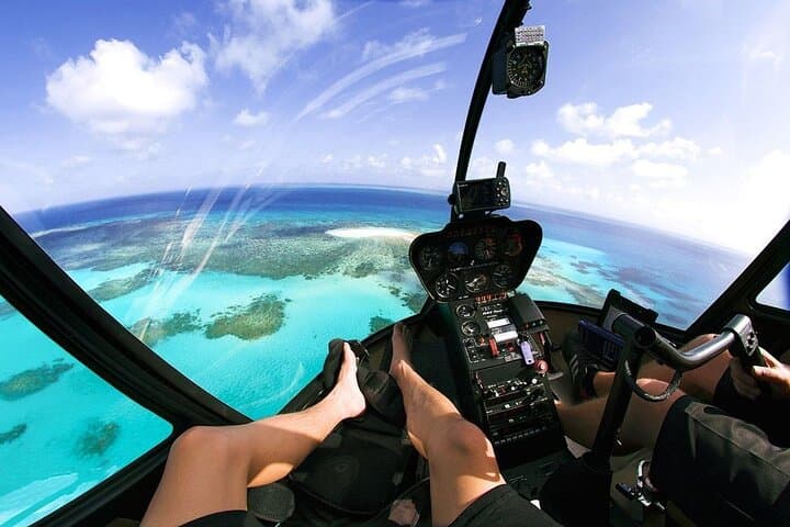Boracay by Helicopter: Private 10-Minute Aerial Flight Over White Beach & Reefs photo 5