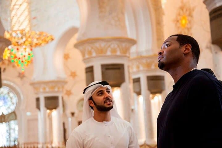 Inside Sheikh Zayed Grand Mosque: Private Guided Tour with UAE National Historian