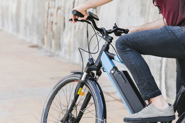 Effortless E-Bike Tour of Prague's Old, Lesser & New Towns