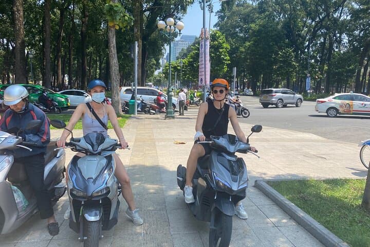 Saigon Off-the-Beaten-Path Walking Tour with University Guides photo 5