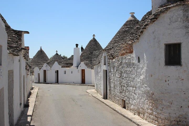 Private Trulli Walking Tour and Trullo Church Experience in Alberobello photo 5
