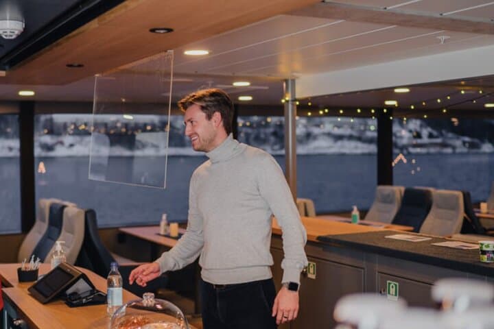Tromsø Evening Catamaran: Northern Lights & Arctic Wilderness Cruise photo 5