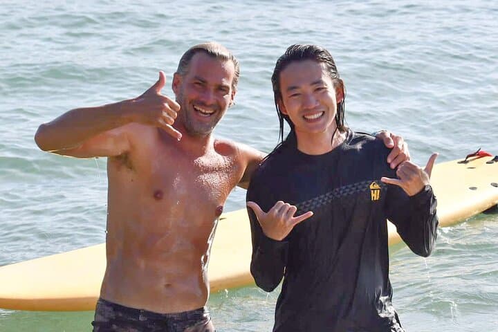 Private Waikiki Surf Lesson: Learn to Surf with a Local Instructor photo 3