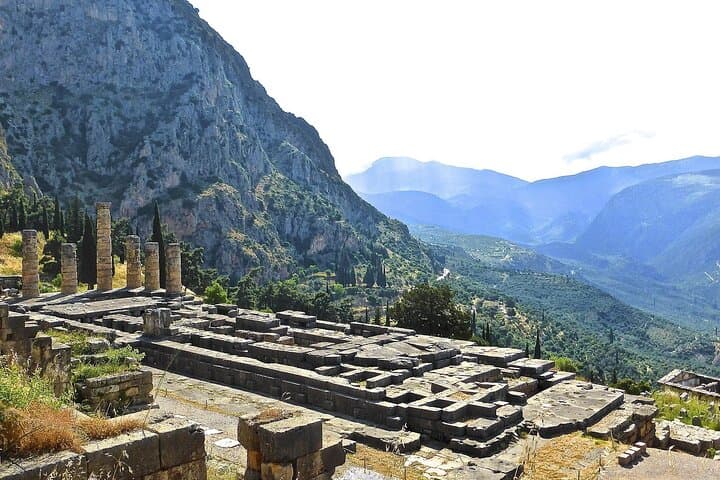4-Day Classical Private Tour from Athens — Peloponnese, Delphi & Meteora