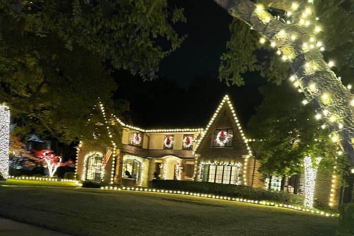 Dallas Christmas Lights Bike Tour — Highland Park Holiday Ride photo 6