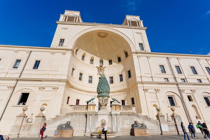 2-Day Rome Colosseum and Vatican Small-Group Tour — Skip-the-Line Weekend Itinerary photo 4