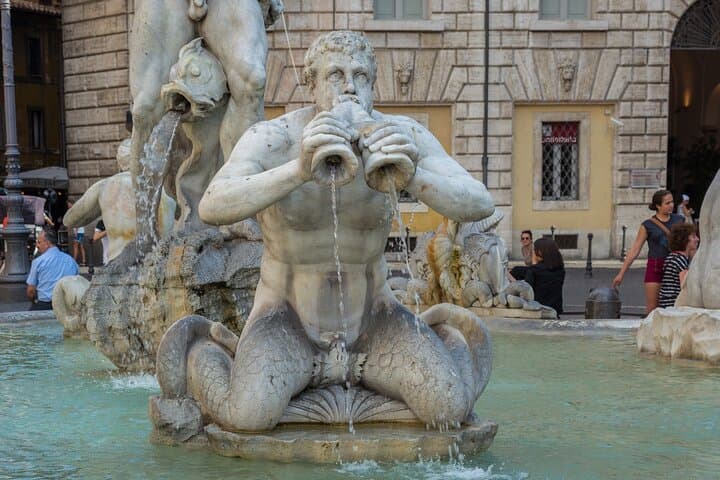 Private Walking Tour of Rome's Iconic Squares: Navona, Pantheon & Spanish Steps