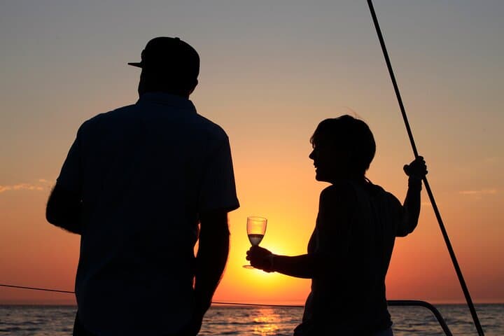 Cape Town Sunset Sail: 90‑Minute Escape Cat Cruise Under Table Mountain photo 6