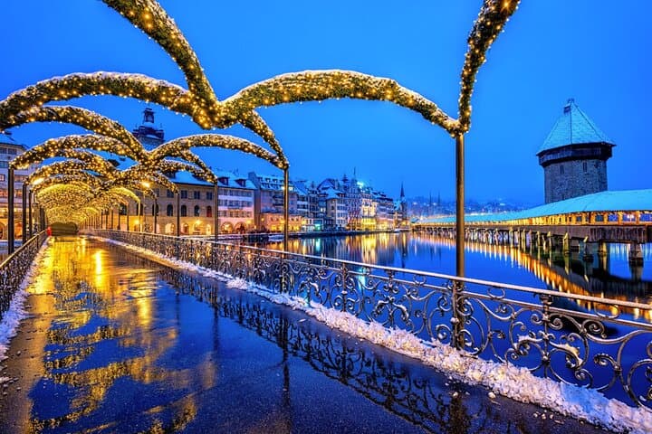Lucerne Private Christmas Walking Tour: Markets, Monuments & Local Flavors photo 6