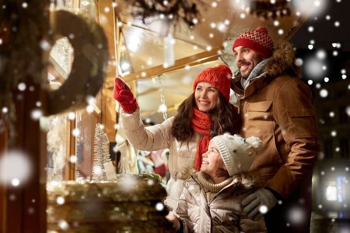 Lucerne Private Christmas Walking Tour: Markets, Monuments & Local Flavors photo 5