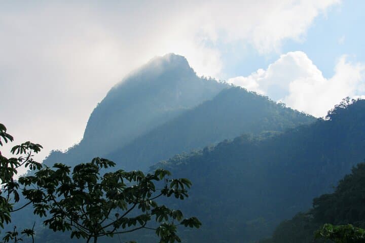 Pico de Loro Hike: 12‑Hour Private Trek in the Farallones de Cali