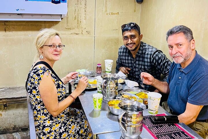 Old and New Delhi: Full-Day Private Tour of Monuments, Markets & Rickshaw Rides photo 2