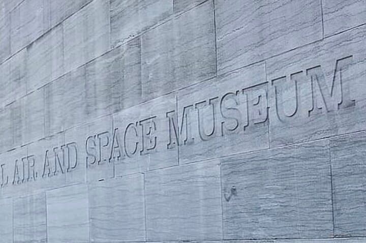 Private Transfer to Smithsonian Museums: Stress-Free National Mall Access photo 6