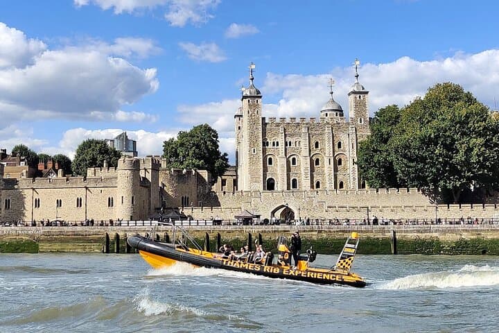 Thames High-Speed Speedboat Blast from Tower Millennium Pier — 40-Minute Adrenaline Cruise photo 3