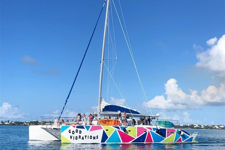 Good Vibration Catamaran: Bermuda Sail, Swim & Snorkel Adventure