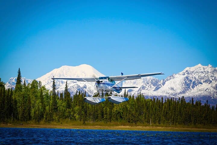 Floatplane Flightseeing Over Talkeetna: 30-Minute Scenic Seaplane Tour photo 5
