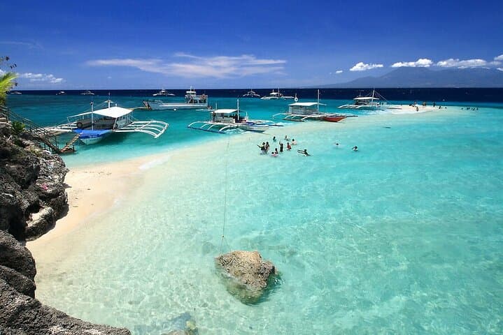 Oslob Whale Shark Swim, Sumilon Sandbar & Tumalog Falls — Full-Day Guide photo 6
