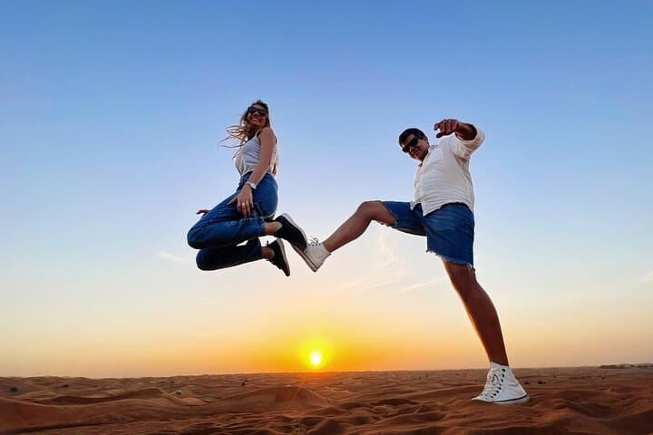 Dubai Dunes Safari: Sandboarding, Dune Bashing & Desert Photography photo 3
