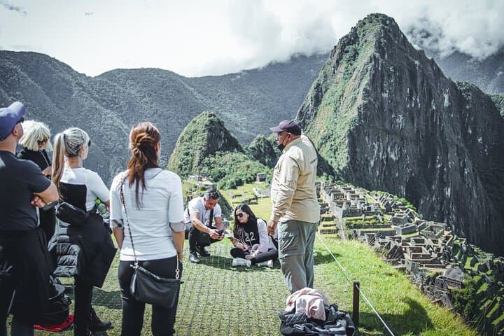 Machu Picchu Day Trip via Vistadome Panoramic Train from Cusco photo 6