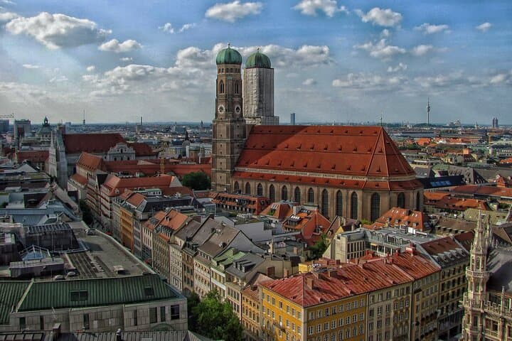 Munich Friendship Quest: Self-Guided Puzzle Adventure Through the City