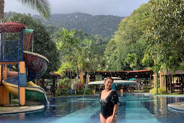 Tagaytay and Calamba Hot Springs Day Trip from Manila photo 3