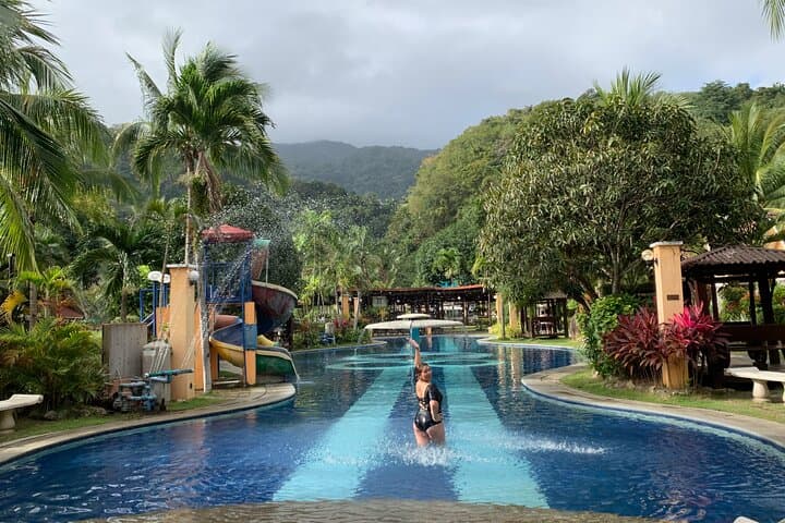 Tagaytay and Calamba Hot Springs Day Trip from Manila photo 5