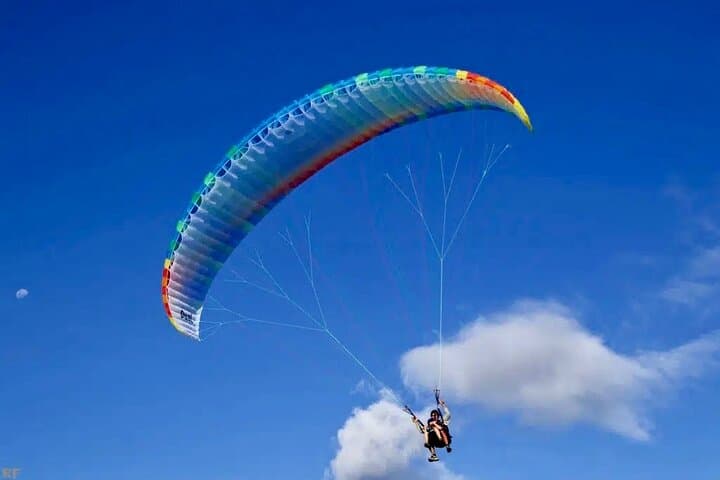 Tahiti Paragliding and Island Discovery: Full-Day Parachute or Paraglide Tour photo 6