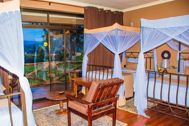 4-Day Serengeti & Ngorongoro Safari with Maasai Village Visit photo 4