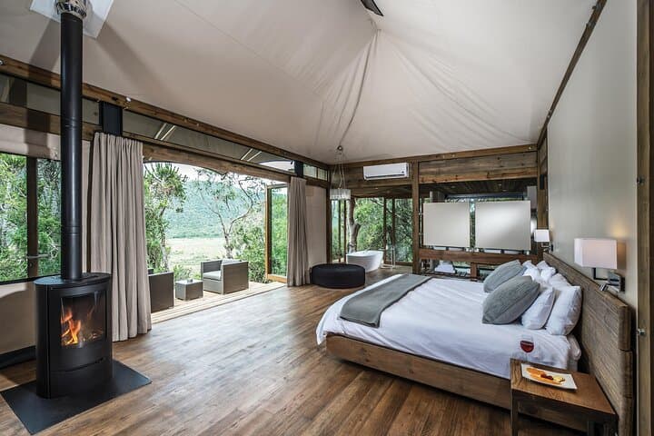 Luxury 5-Day Big 7 Honeymoon Safari at Kariega & Addo (From Port Elizabeth)