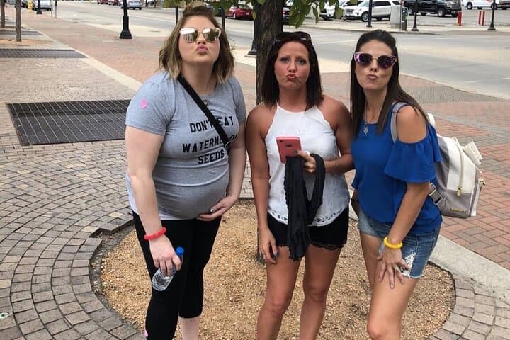 Peoria Scavenger Hunt: App-Guided City Quest with Remote Host