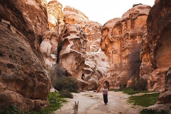 Sunset 4x4 Safari to Little Petra — Nabataean Caves, Water Systems & Tea at Dusk photo 3