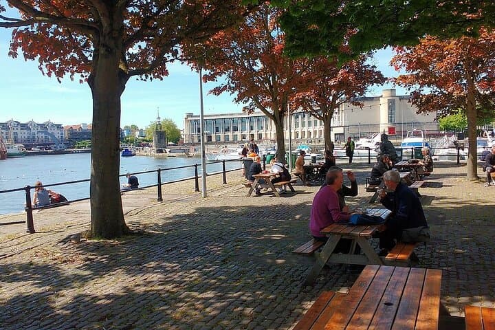 Bristol Harbourside Self-Guided Walking Tour: Harbourside History & Highlights