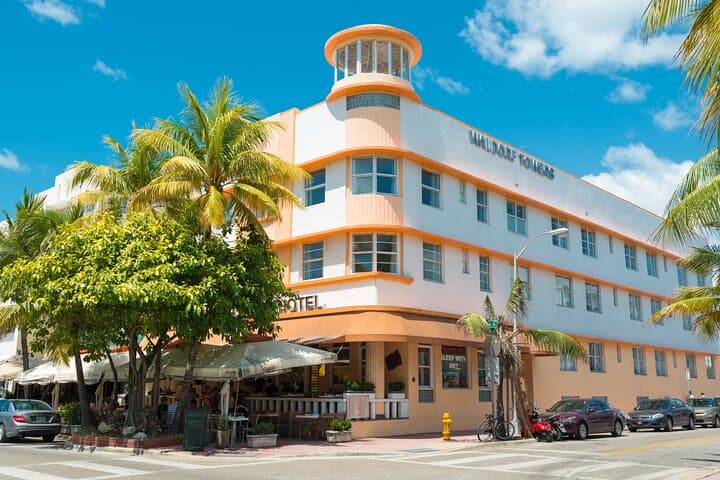 Miami Beach Art Deco Walking Tour: Versace Mansion & South Beach History photo 4