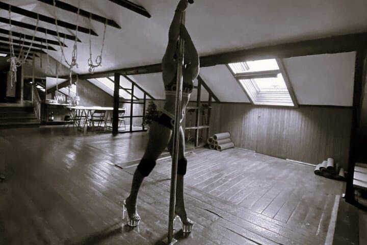 Madeira Dance Classes: Pole, Burlesque & Aerial Silk in Funchal photo 6