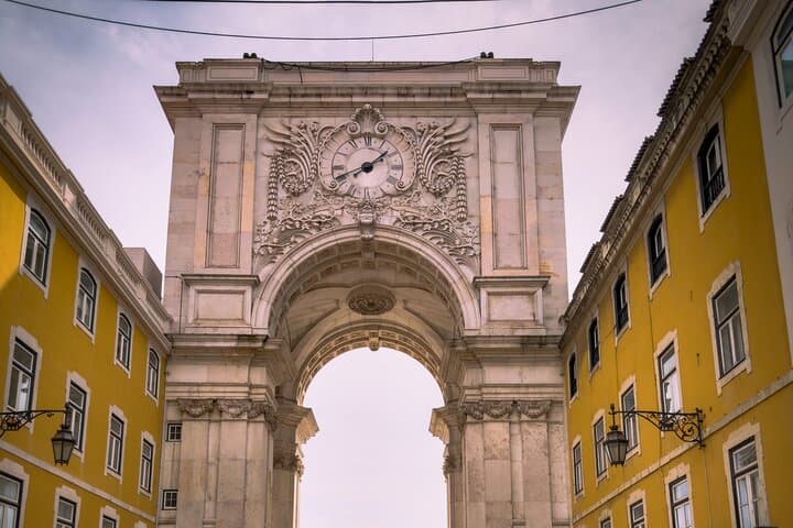 Lisbon Personalized 3-Hour Walking Video Tour — Alfama to Praça do Comércio photo 5