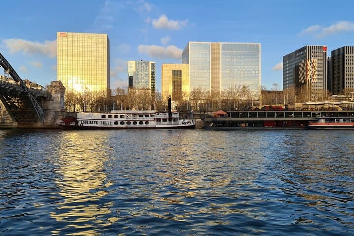 Full-Day Paris from Le Havre: Seine Cruise, Eiffel Views & Champs-Élysées photo 6
