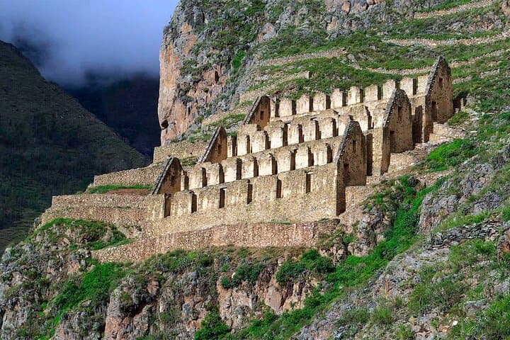 Two-Day Sacred Valley & Machu Picchu: Overnight Train and Guided Citadel Visit photo 5
