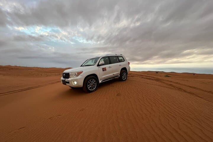 Abu Dhabi Morning Desert Safari: Private 4x4 Dune Bashing & Sandboarding photo 6