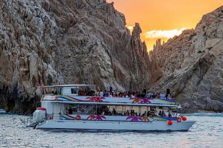 Cabo Sunset Dinner Cruise: Tacos, Tequila & The Arch at Dusk photo 6