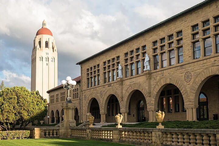 Self-Guided Stanford: Art, Architecture & Campus Walk (Audio Tour)